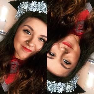 Meet your Posher, Adrianna